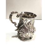 Fine quality Victorian silver mug / tankard embossed floral detail Sheffield silver hallmarks