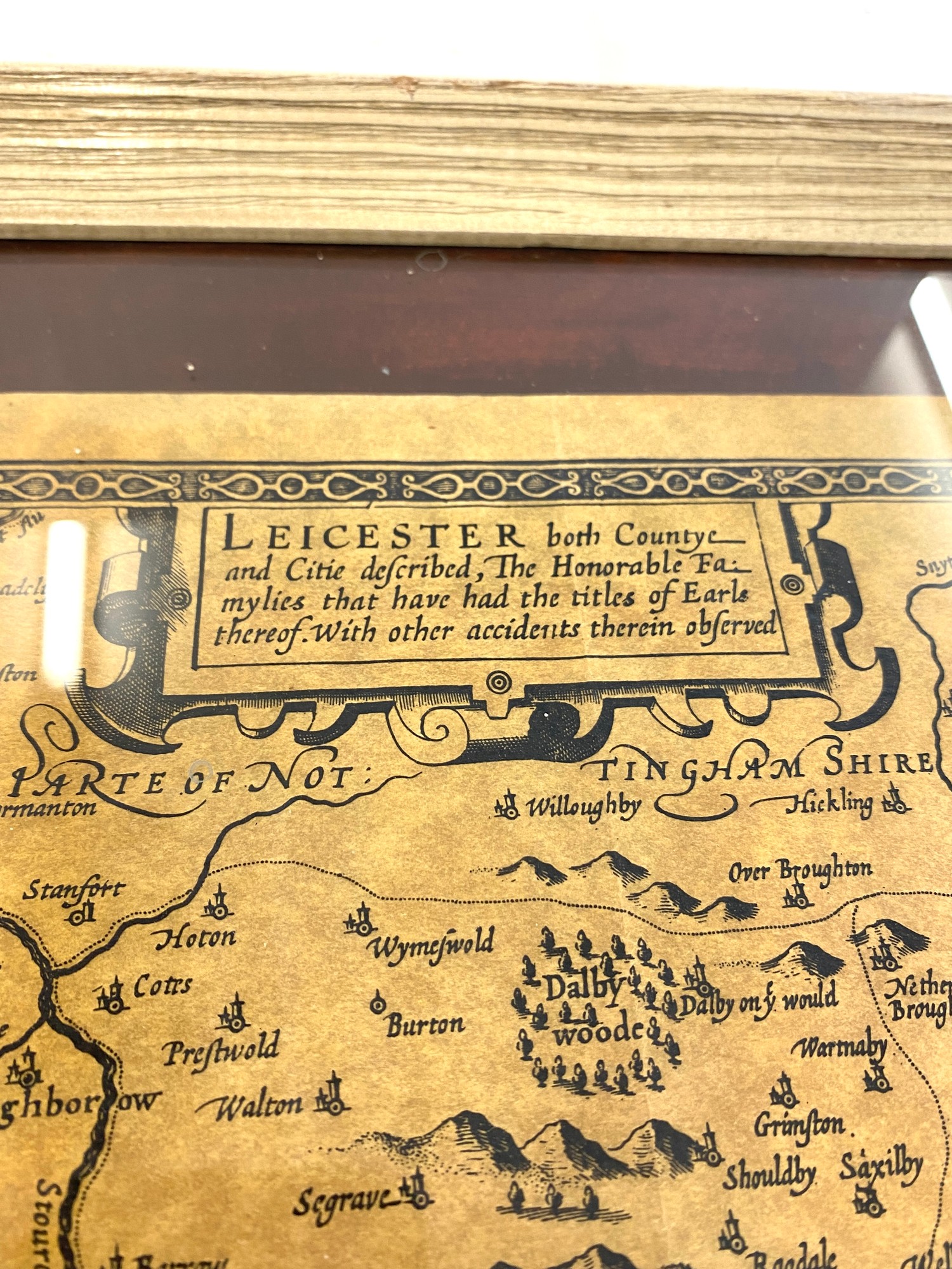 Framed map of Leicestershire - Image 2 of 2