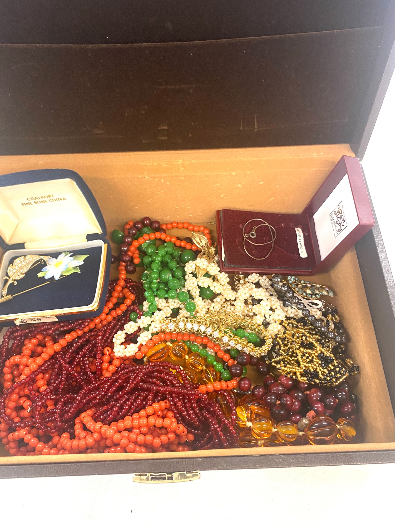 Costume Jewellery in box - Image 2 of 3