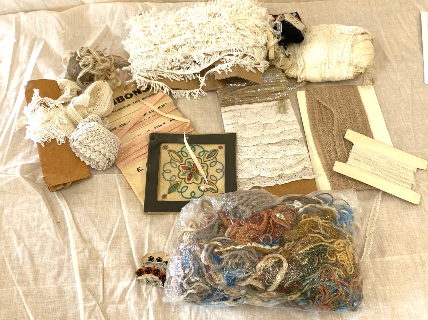 Large selection of lace trimmings etc