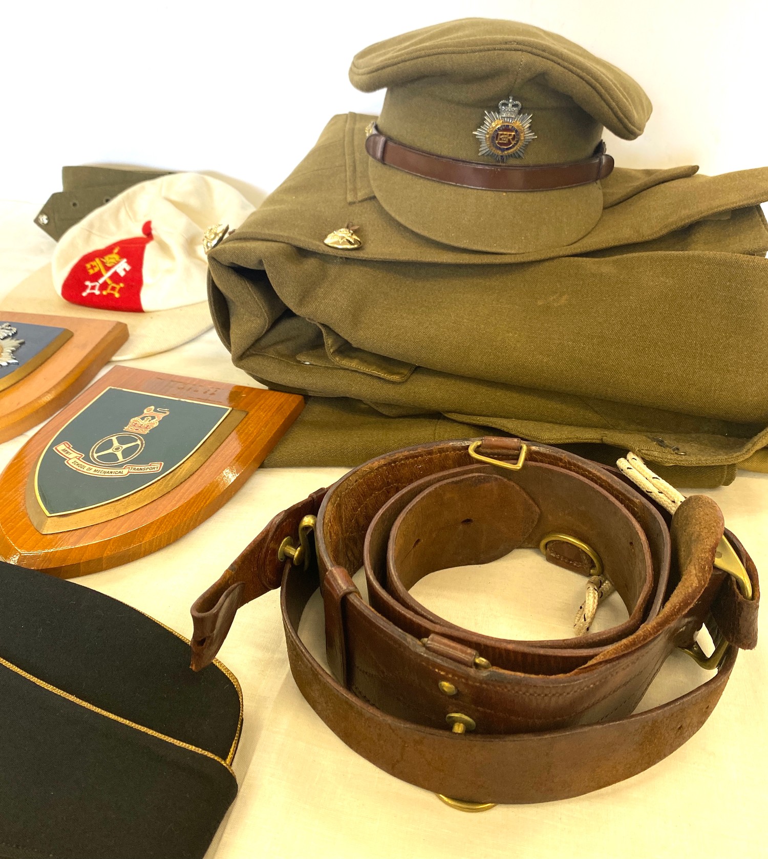 Army uniform with cap and sam brown belt - Image 4 of 4
