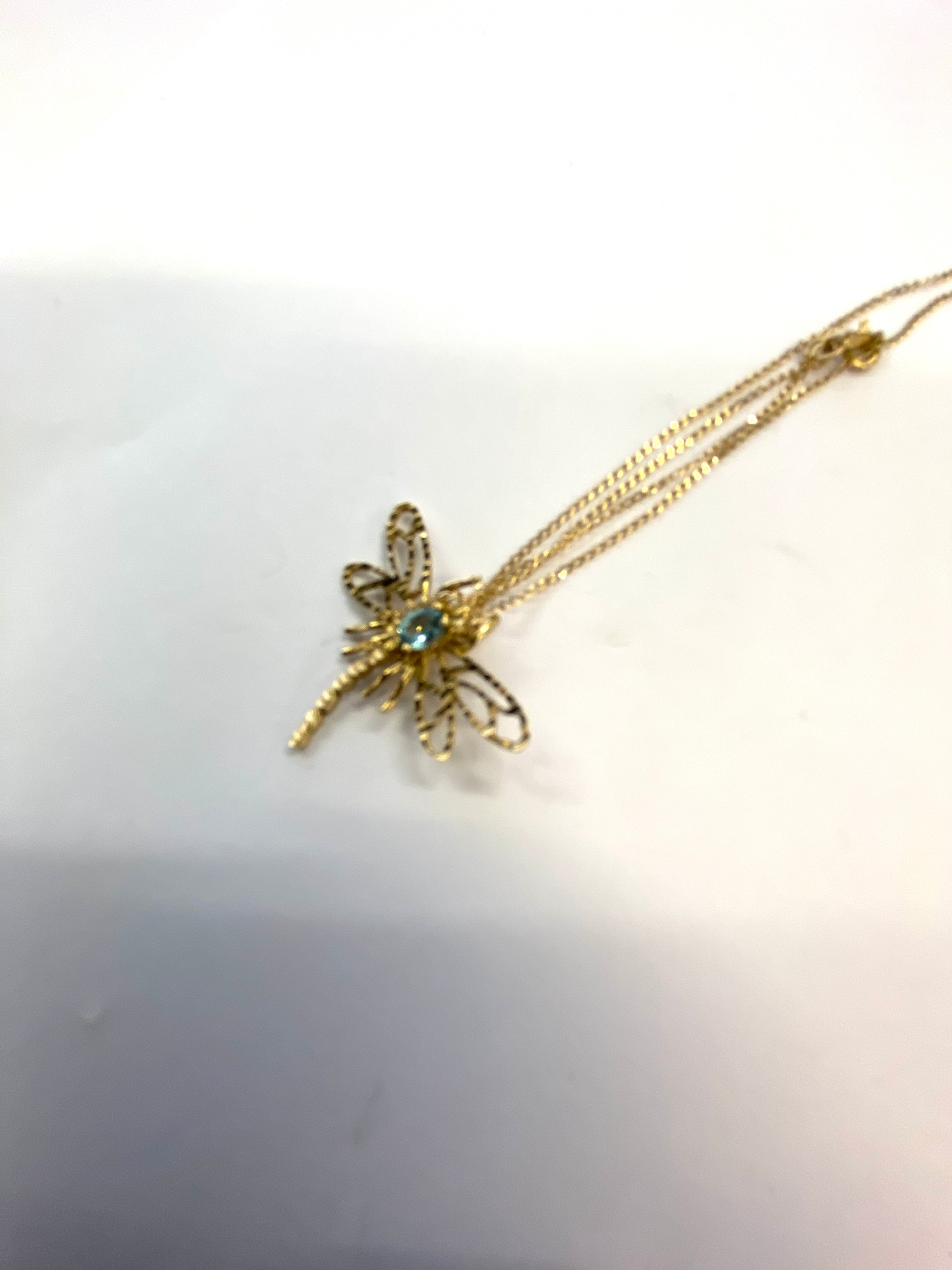 vintage 9ct gold topaz set dragonfly pendant on chain - Image 2 of 2