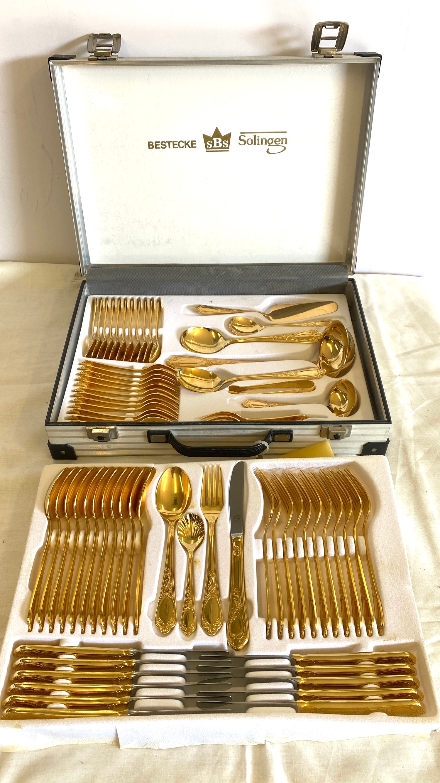 Cased Bestecke Solingen canteen of cutlery