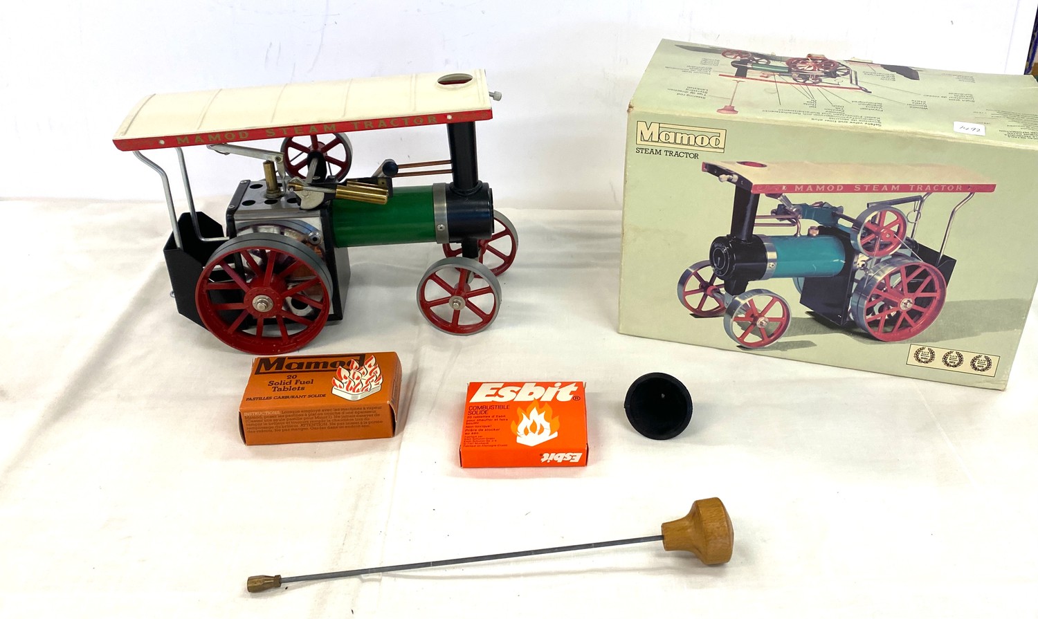 Boxed Mamod steam tractor traction engine