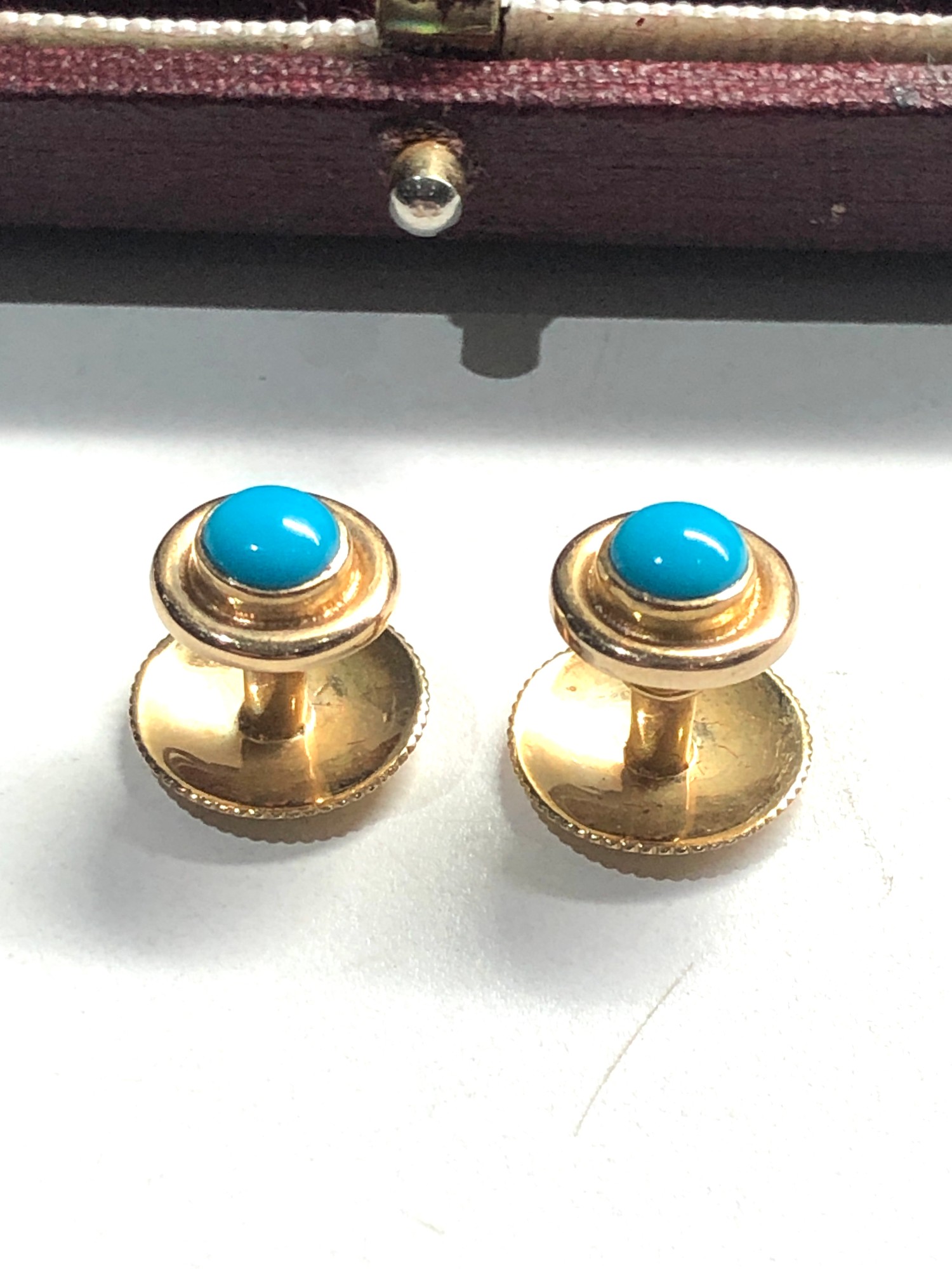 9ct A pair of signed Asprey dress studs in original box 3.2g - Image 2 of 3