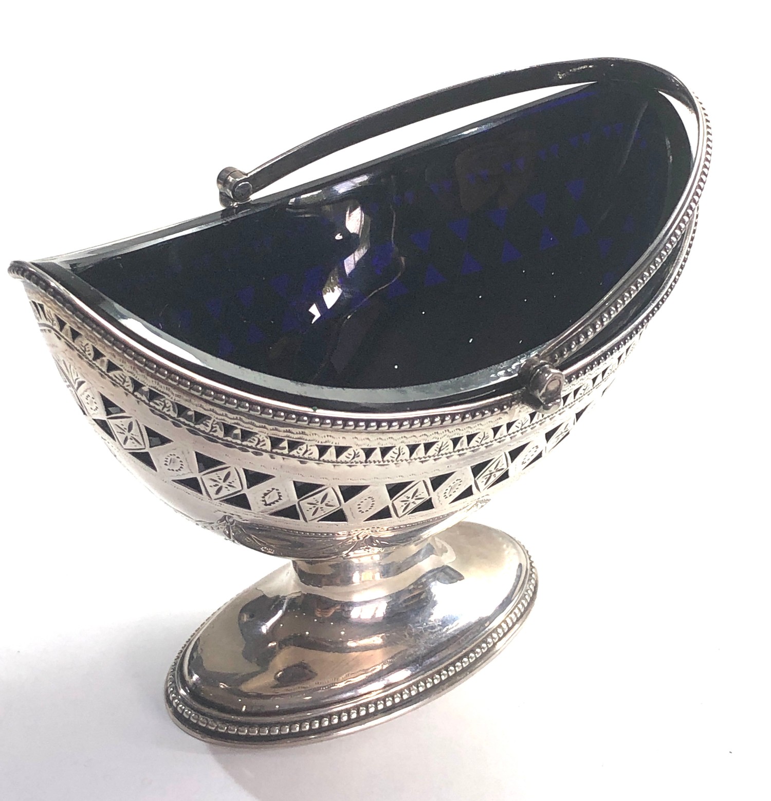 Georgian silver pierced swing handle sugar basket, London 1804 by Robert hennell 1 measures approx - Image 3 of 5