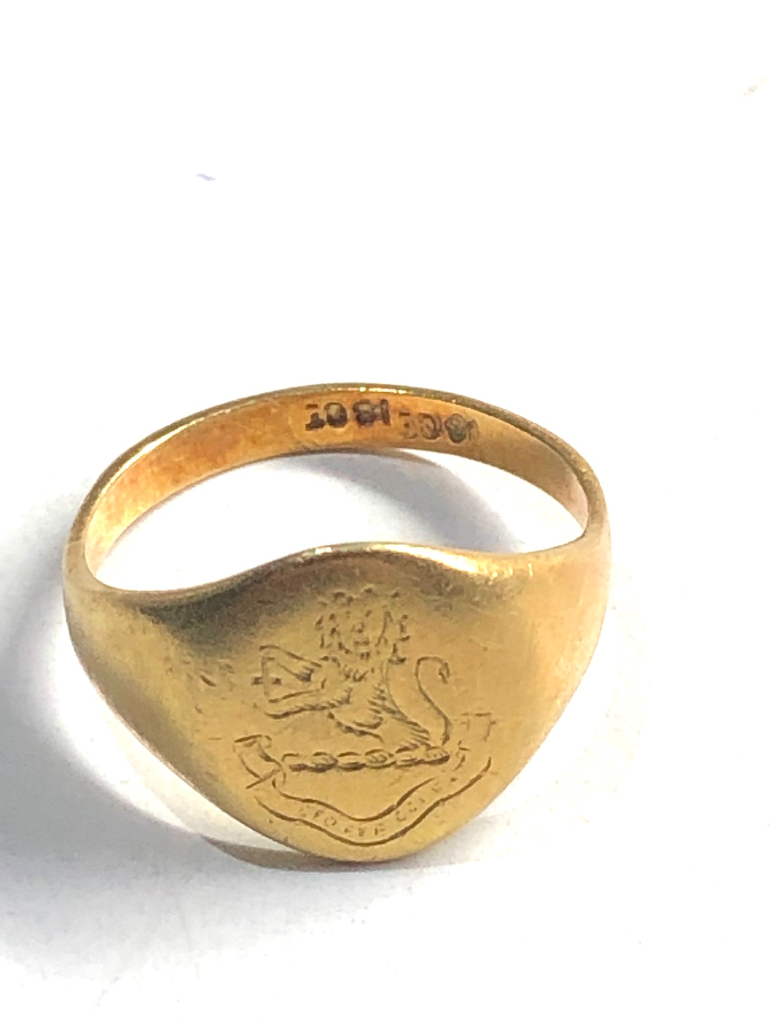 18ct Gold antique crest signet ring 3.5g