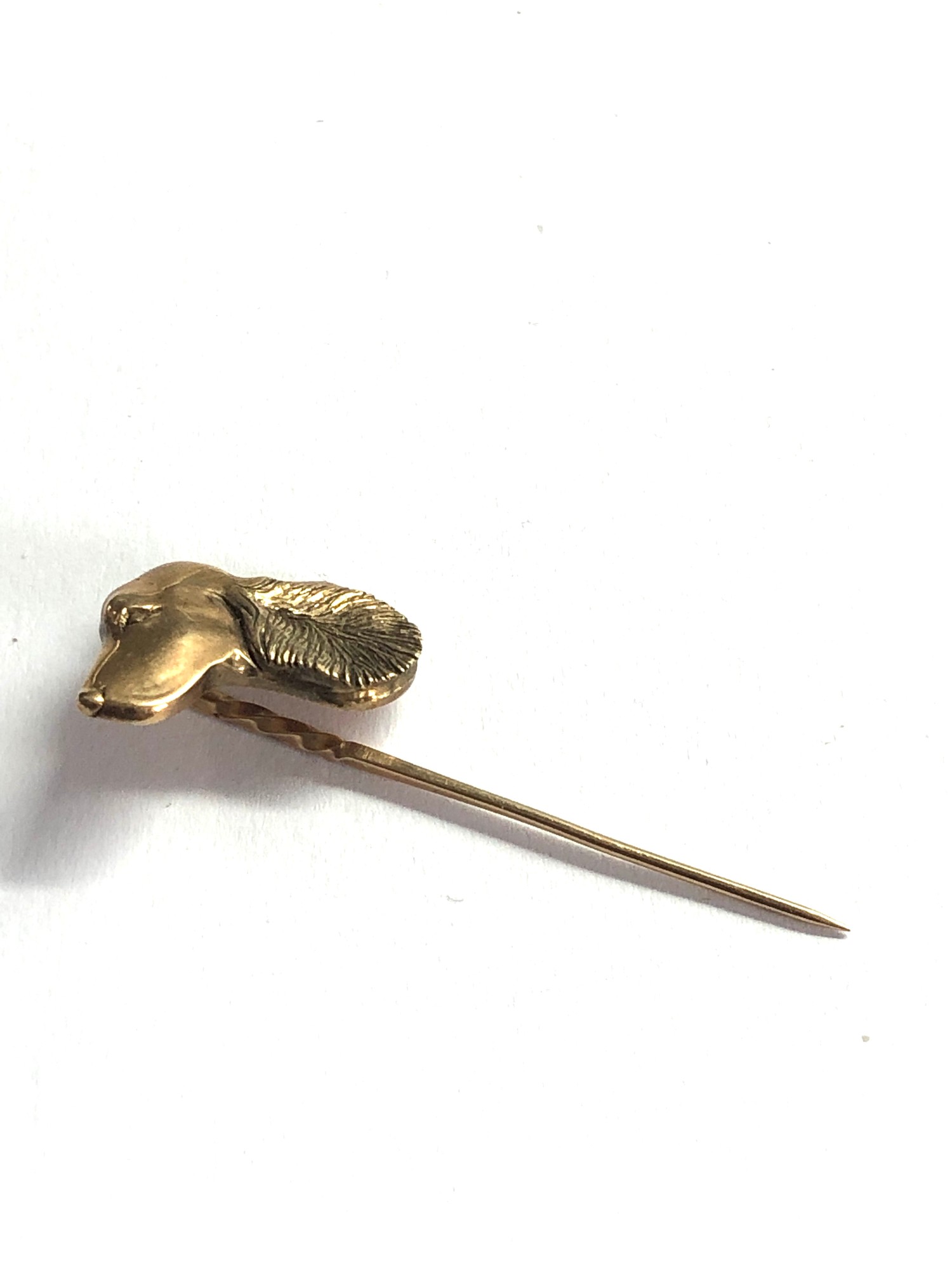 Vintage 9ct gold dog stick pin measures approx 4.2cm long hallmarked 375 on back of head weight 4g - Image 3 of 5