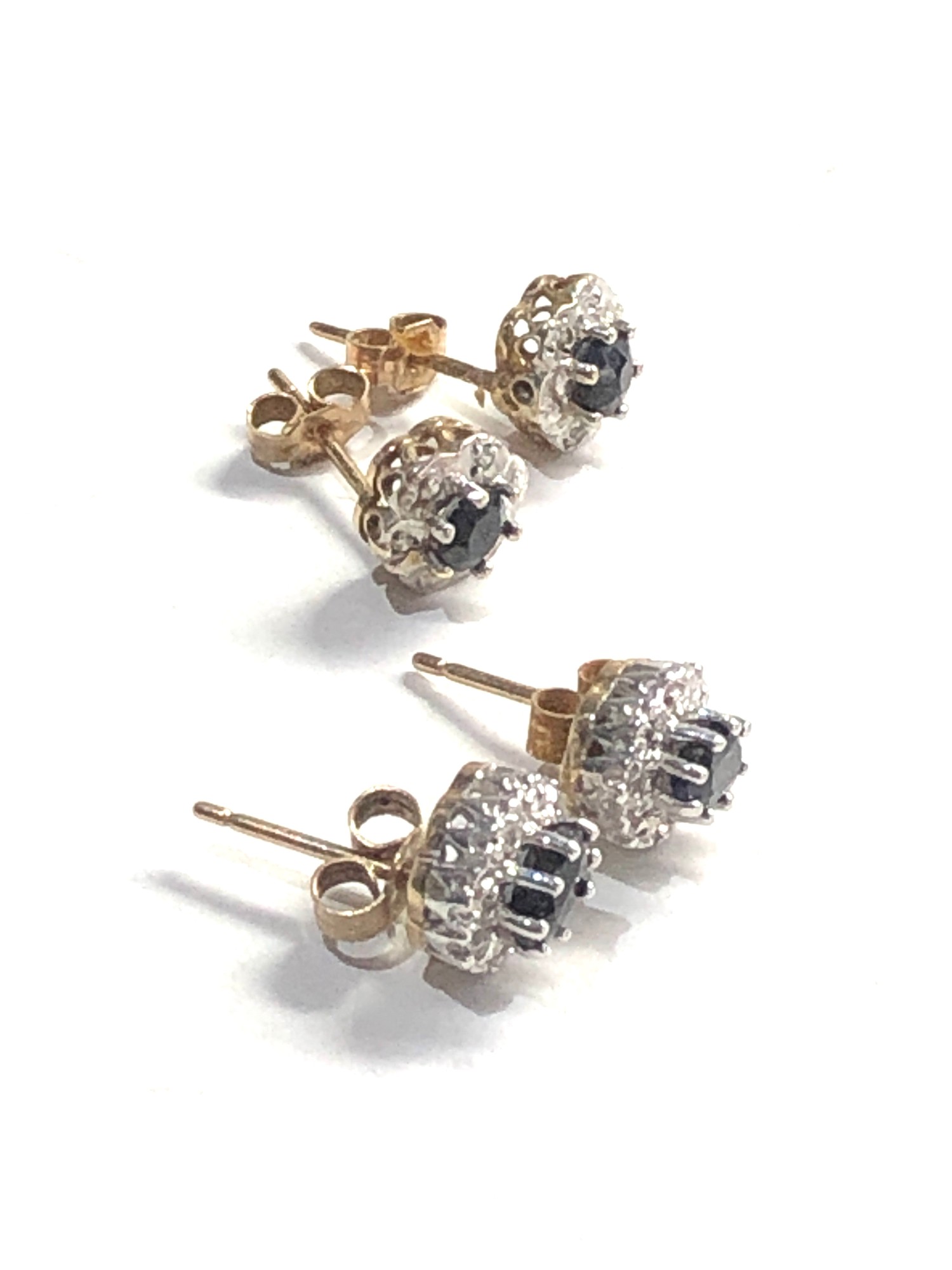 2 x 9ct diamond & sapphire stud earrings 2.7g - Image 3 of 3