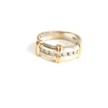 9ct white & yellow gold diamond ring 3.9g