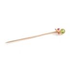 Antique 15ct gold peridot & ruby stick pin