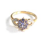 9ct gold tanzanite & diamond ring 2.7g