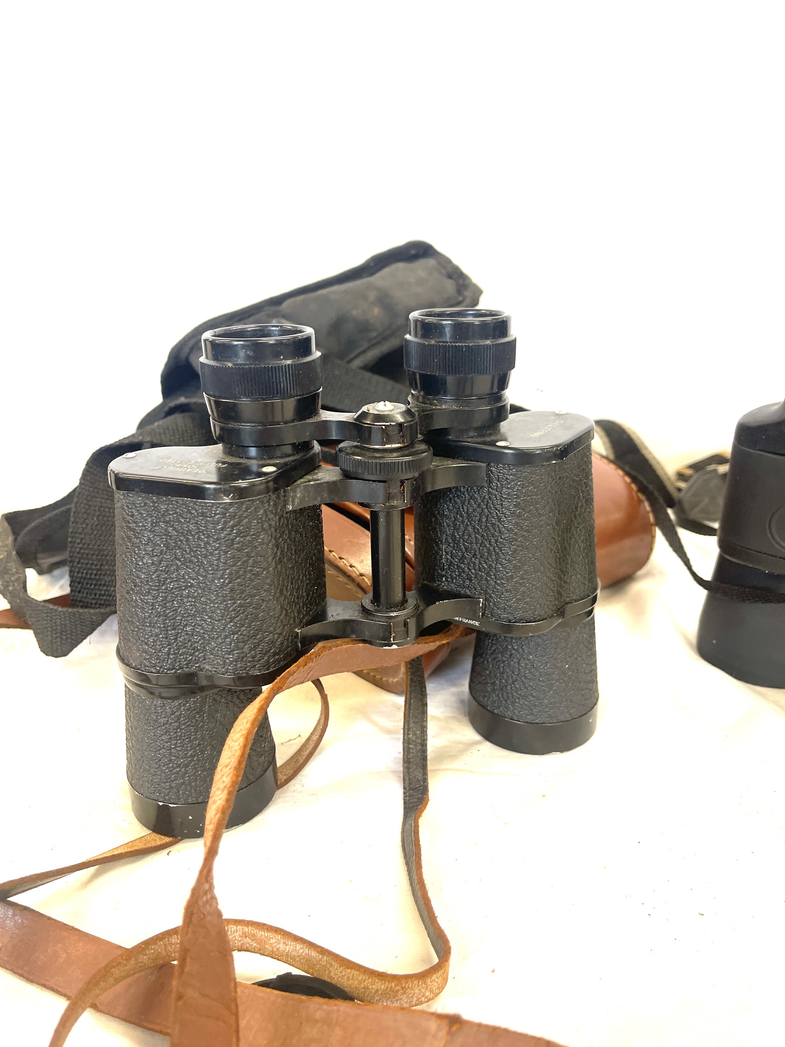 4 pairs of binoculars, Makers to include : Denhill, G.C Bateman, Solaross - Image 2 of 4