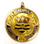 9ct hallmarked Blackpool special constable 411 for Services rendered E Heap, approximate weight 6.