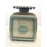 Set vintage Avery letter weighing scales