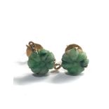 14ct gold vintage jadeite floral screw-back stud earrings (3.2g)
