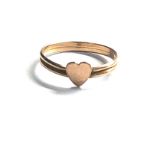 9ct gold heart ring weight 0.7g