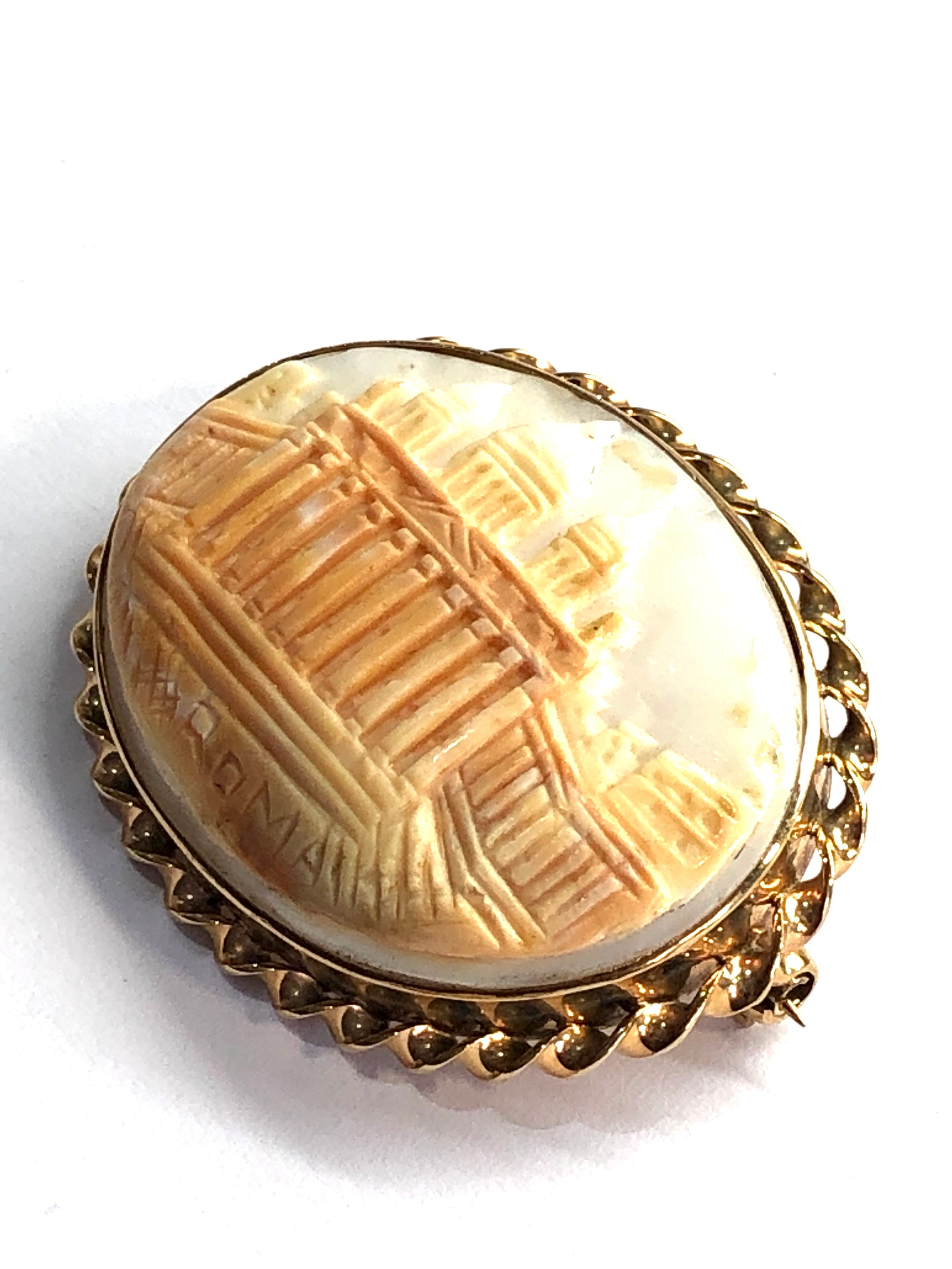 Antique 9ct Gold cameo brooch (11g) measures approx 4.2cm by 3.5cm - Image 2 of 3