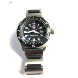 Gents luminox divers professional 200 meters wristwatch quartz black dial needs new battery no