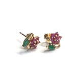 9ct gold ruby & emerald earrings weight 1.6g