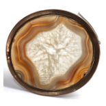 Large antique 9ct gold framed moss agate brooch measure 5.5cm bt 5cm