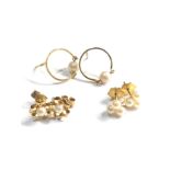 3x 9ct gold pearl earrings 2.9g