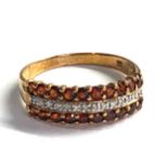 9ct gold garnet & diamond half-eternity ring (2.1g)