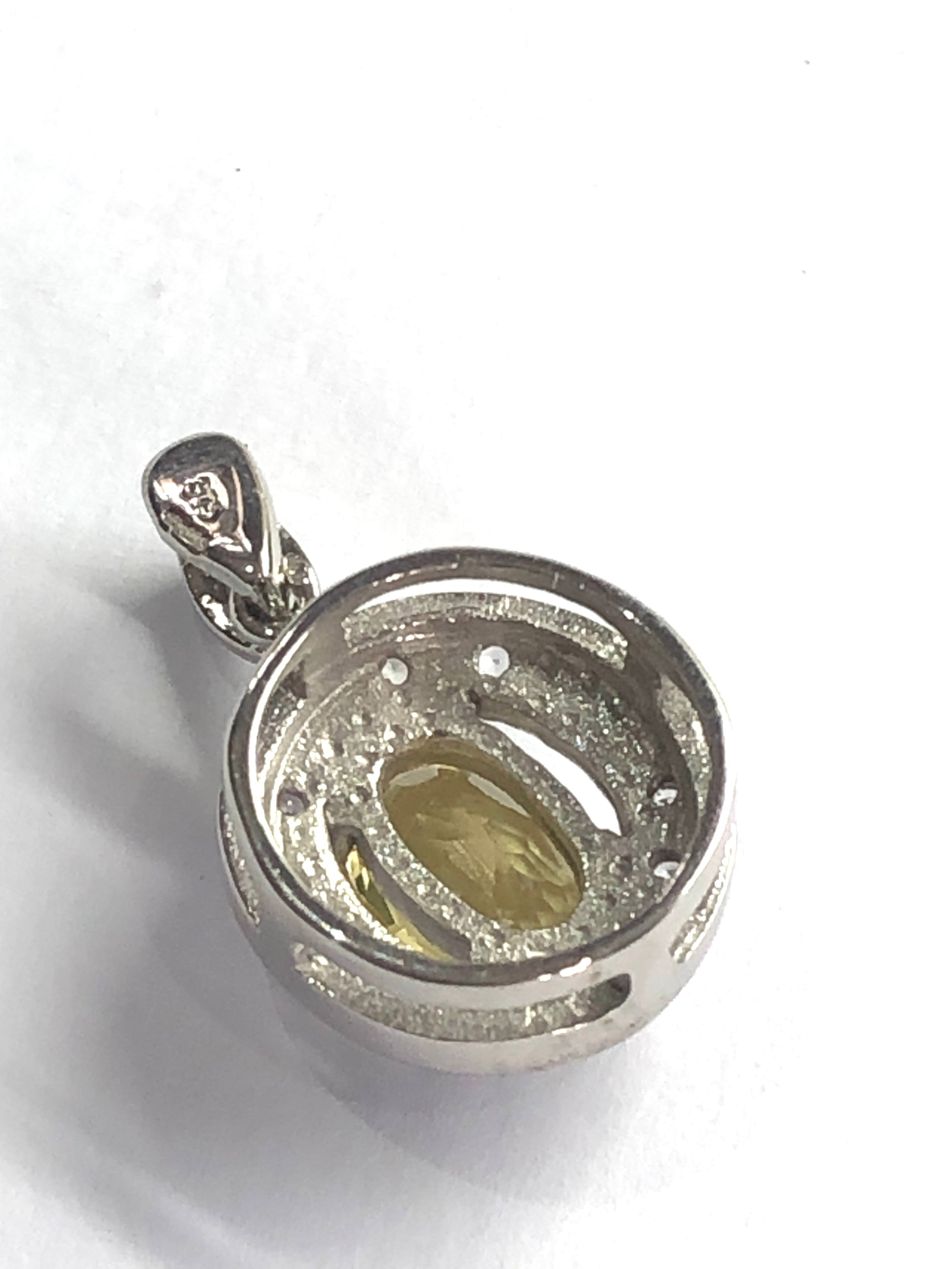 9ct white gold yellow beryl & white sapphire pendant weight 3.4g - Image 3 of 4