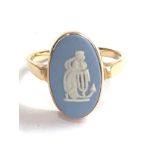9ct gold wedgwood ring weight 2.4g