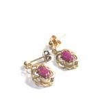 9ct gold ruby drop earrings (1.3g)