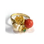 18ct gold coral pearl & emerald ring 6.8g