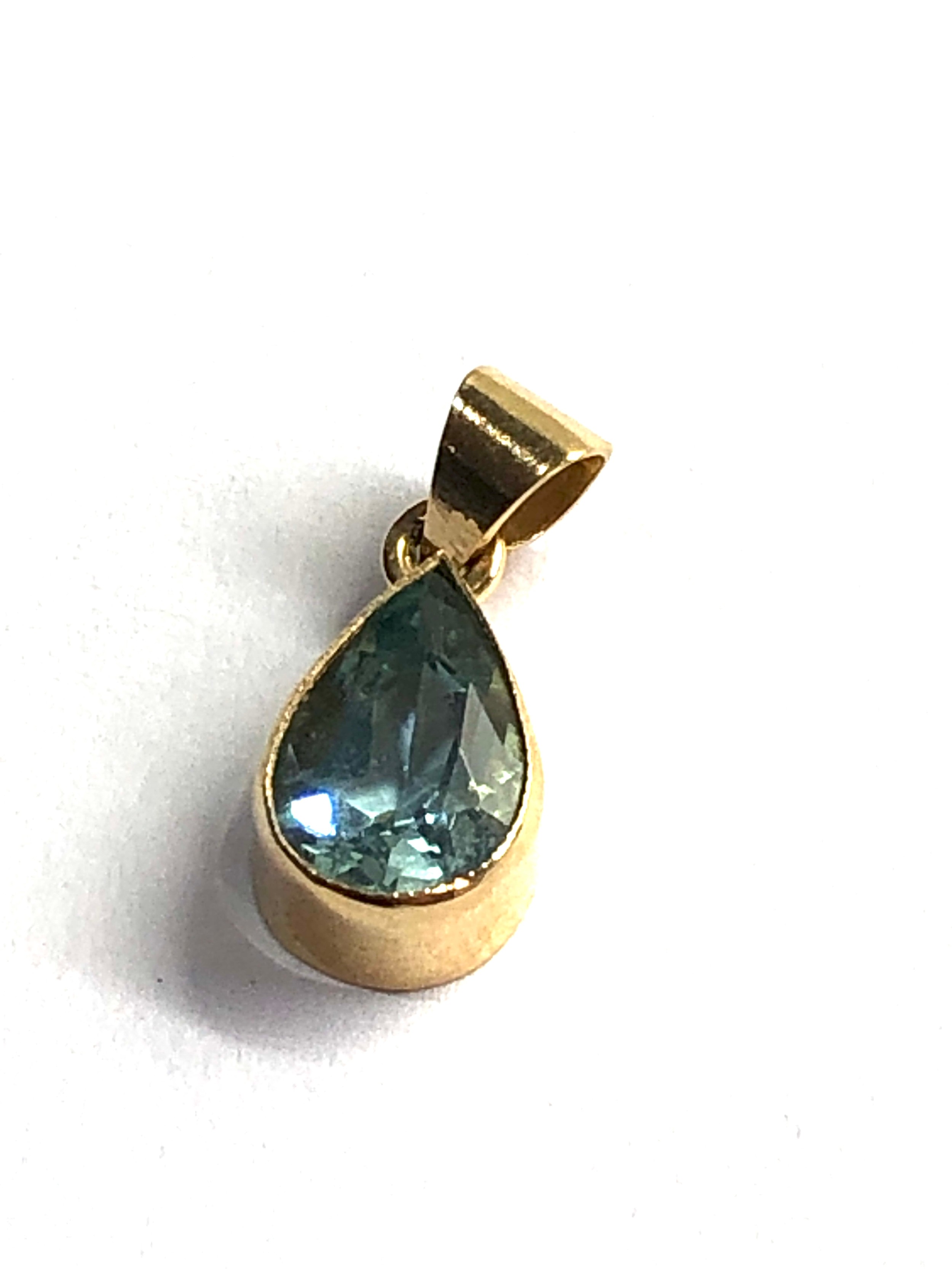 Small 9ct gold topaz pendant 0.7g