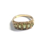 9ct gold vintage peridot dress ring (3.5g)