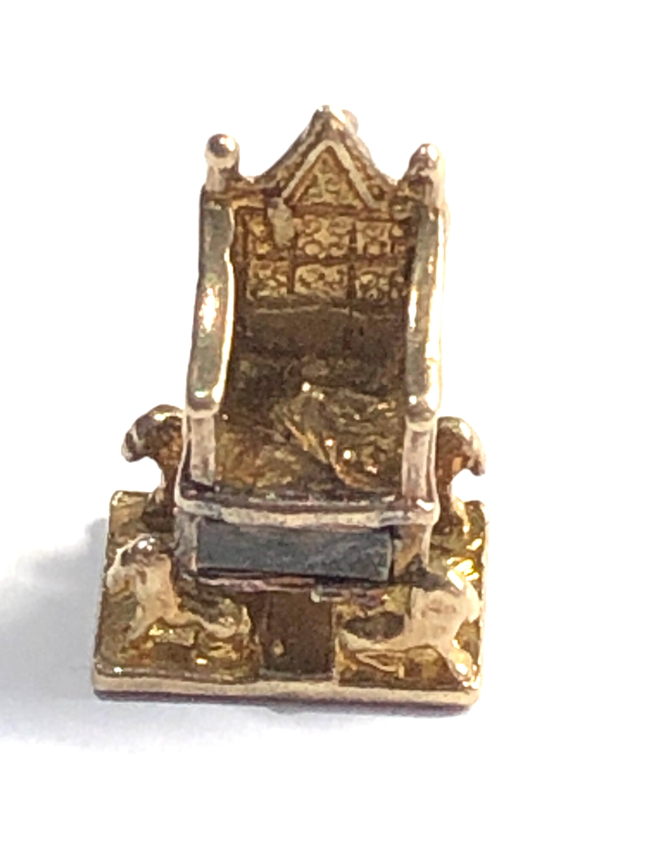 Vintage 9ct gold throne charm weight 3.1g