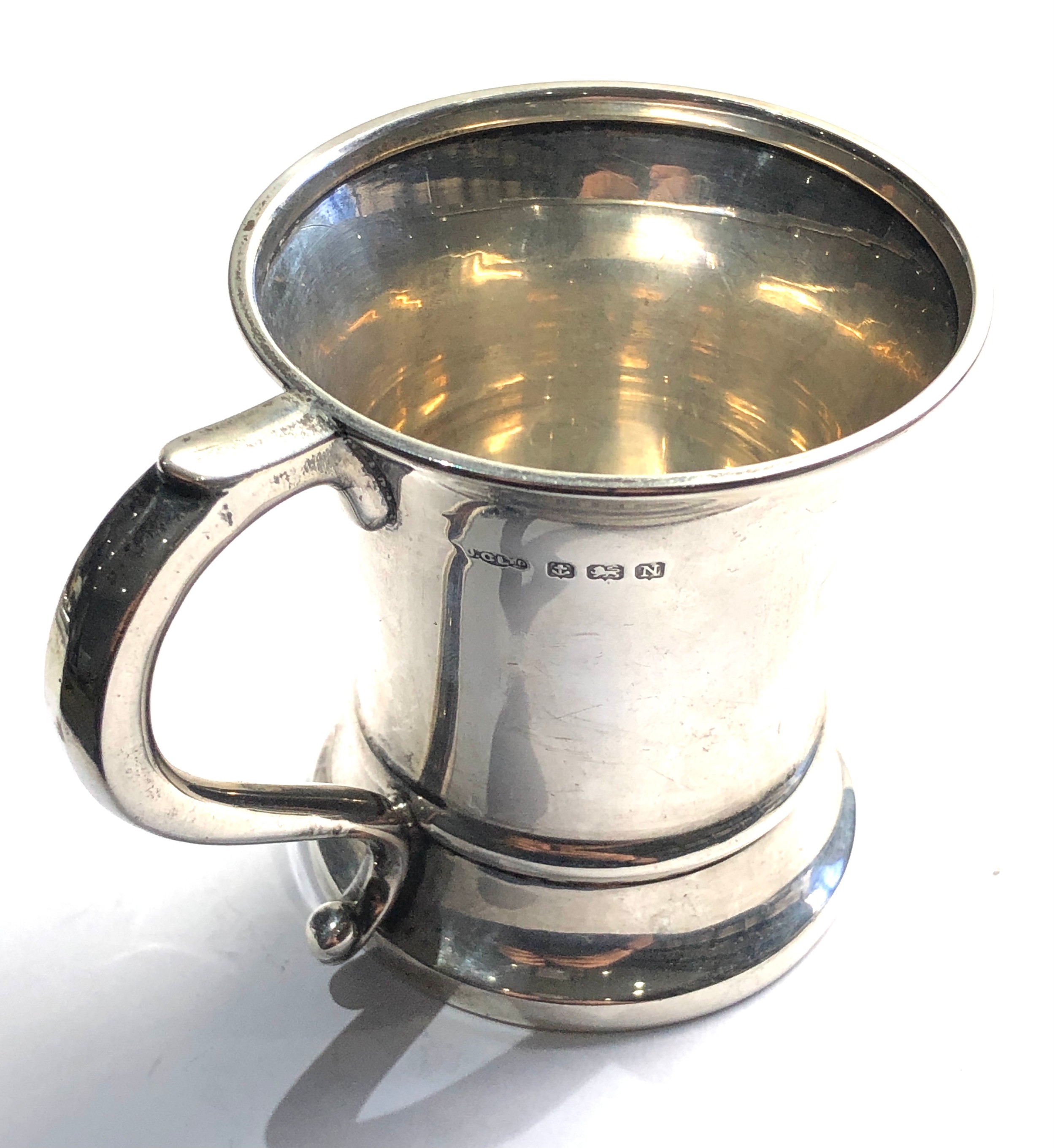 Vintage silver christening mug 95g Birmingham silver hallmarks - Image 4 of 5