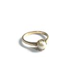 9ct gold cultured pearl ring weight 1.8g