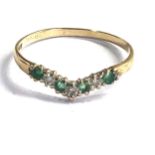 9ct gold emerald set ring weight 1g