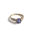 9ct gold diamond & tanzanite ring weight 1.7g