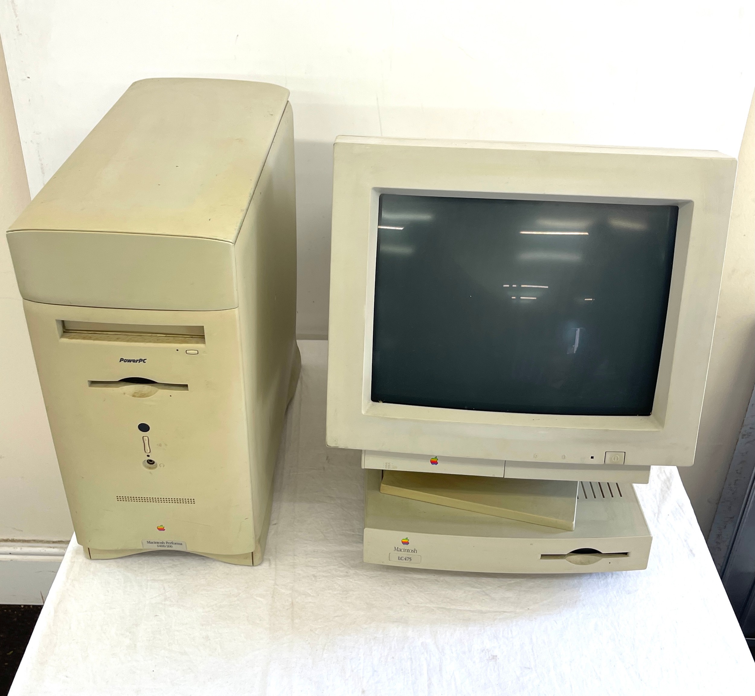 Macintosh performer 6400 over 200 computer tower, monitor, disk drive, leads etc - Image 2 of 6