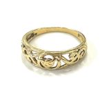 9ct gold ring, approximate weight 2.1g