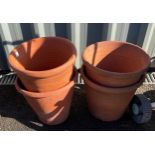 Selection of 4 plant pots