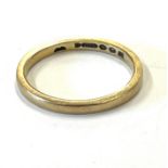 9ct gold wedding band, approximate weight 2g