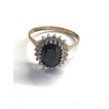 9ct gold vintage sapphire & diamond halo ring (2.7g)