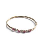 9ct gold vintage ruby & diamond bangle (4g)