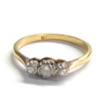 18ct gold vintage diamond three stone ring (3.3g)
