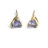 9ct gold tanzanite earrings weight 1g