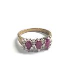 9ct gold diamond & ruby cluster ring (2.9g)