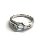 9ct white gold topaz & diamond dress ring (2.9g)