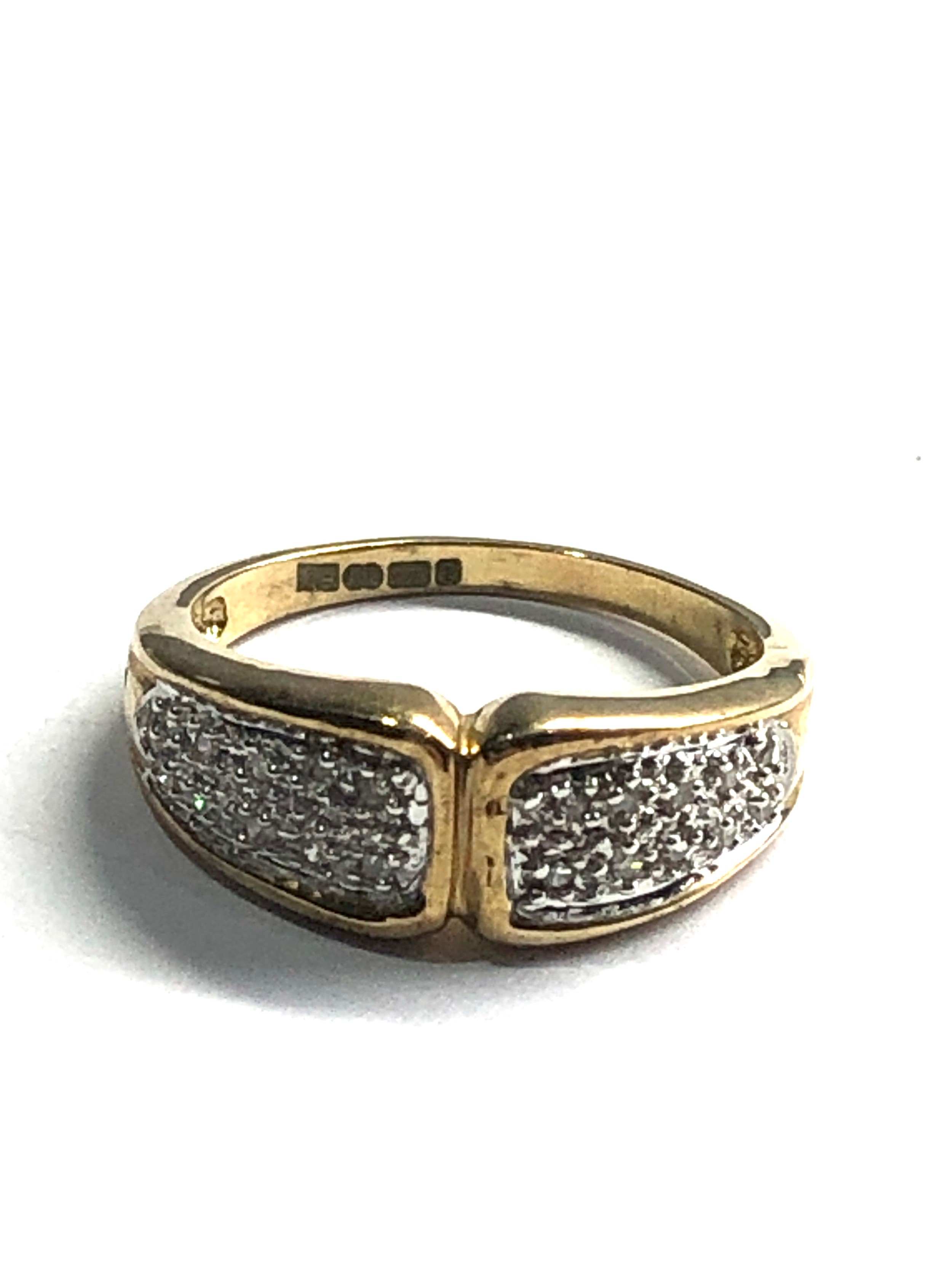 9ct gold diamond ring (3.2g)