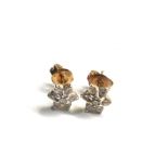 14ct gold diamond cluster earrings weight 1.3g